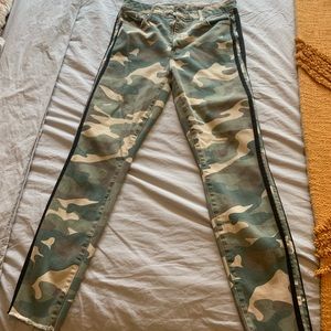 Mother Denim camo cropped striped pant